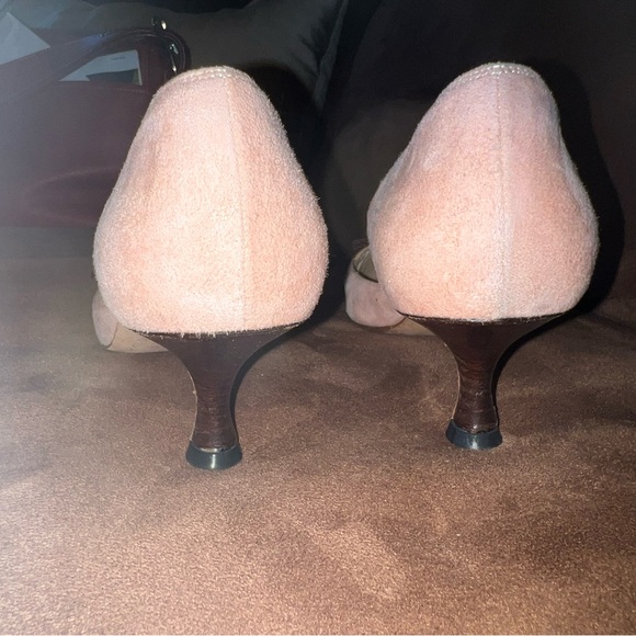 Manolo Blahnik 1” heels - Picture 5 of 11